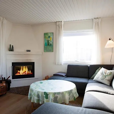 Three-bedroom In 63 Holiday home *