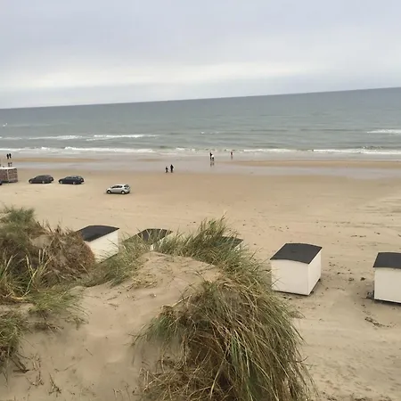 Three-bedroom In 63 Holiday home
